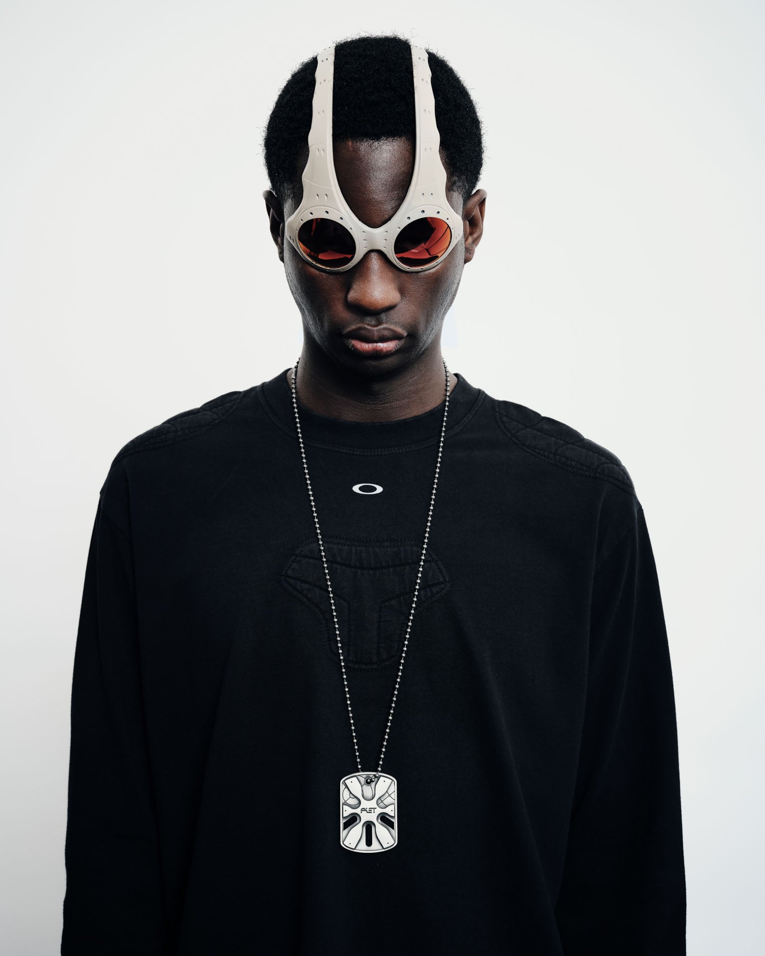 Dog Tag Piet + Oakley