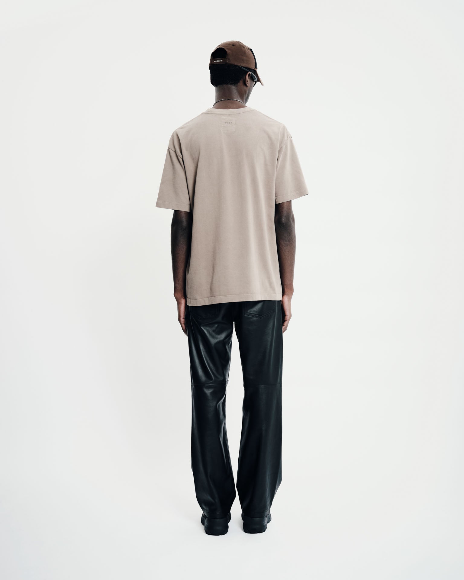 Camiseta Piet + Oakley Nano Logo - Dark tan